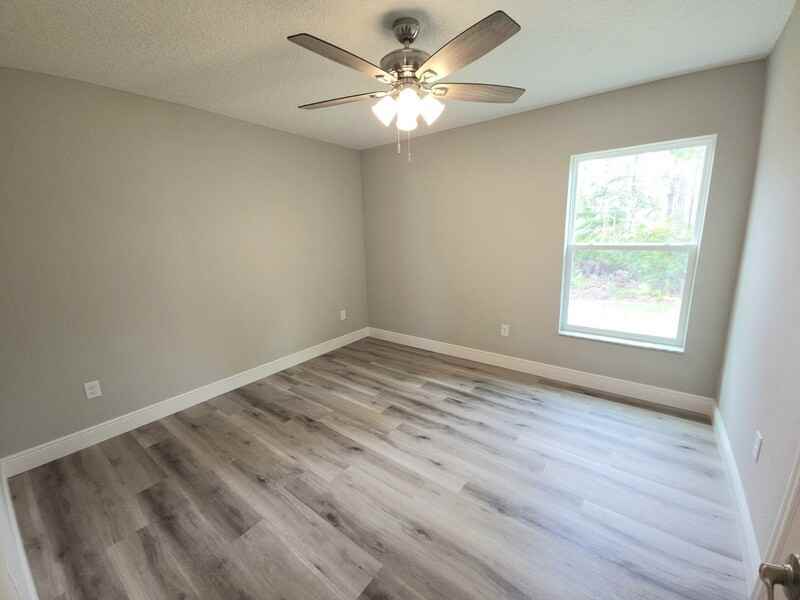 1336 W Cary Dr - Photo 6 of 12