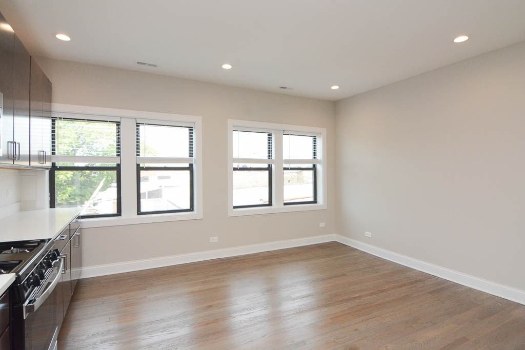 3409 W Fullerton Ave #3A - Photo 6 of 21