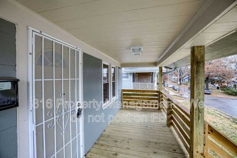 5702 Euclid Ave - Photo 2 of 23