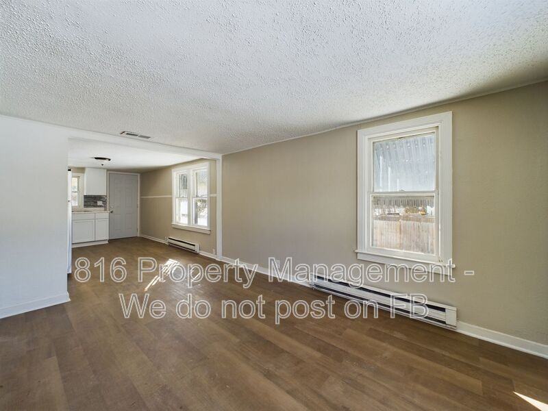 1013 W South Ave - Photo 3 of 12