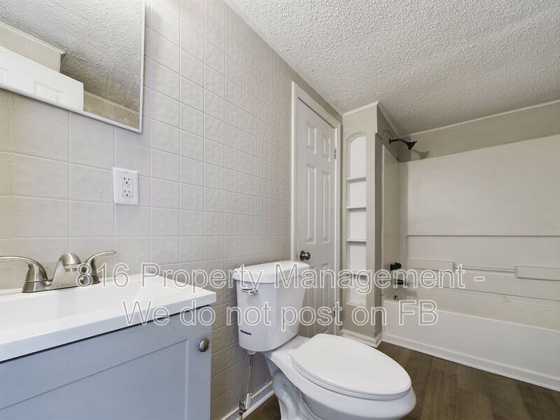 1013 W South Ave - Photo 6 of 12