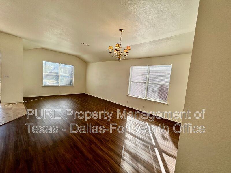 1717 Wind Dancer Trl - Photo 5 of 29