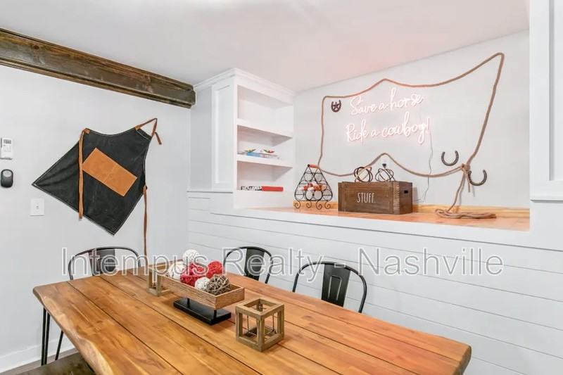 840 Lemont Dr - Photo 7 of 23