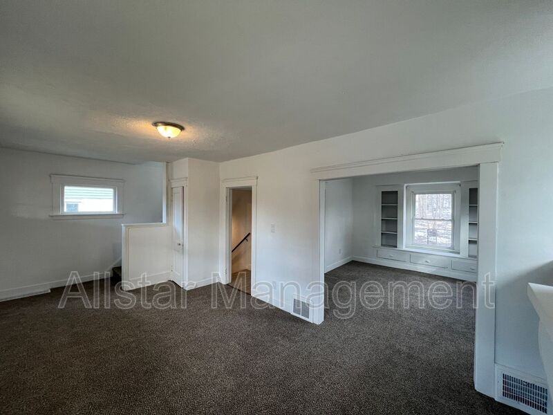 3467 E 125th St - Photo 3 of 13