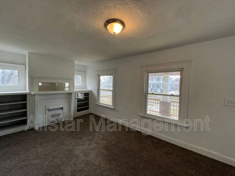 3467 E 125th St - Photo 5 of 13