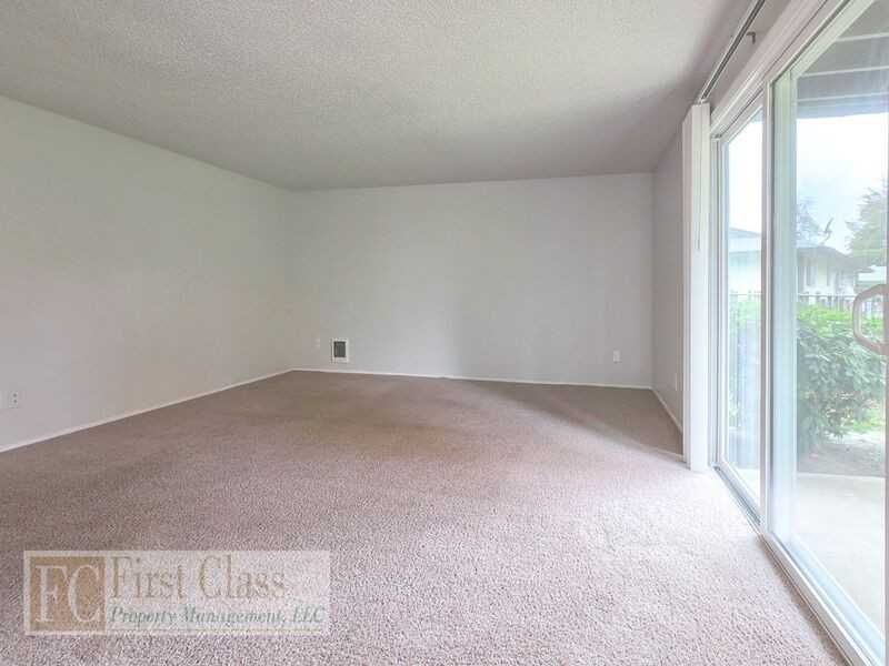 1334 Ne 186th Ave - Photo 3 of 18