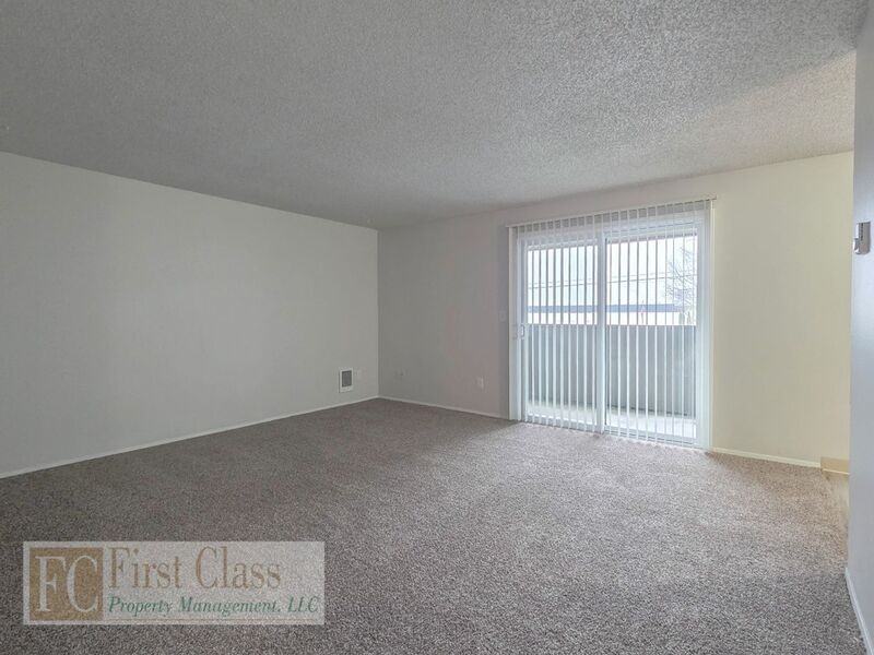 1402 Ne 186th Ave - Photo 2 of 27