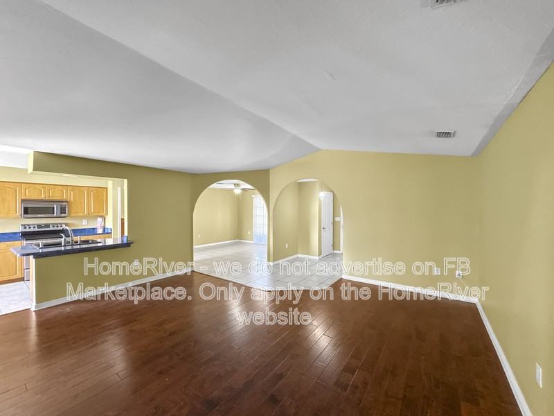 2194 Rio De Janeiro Ave - Photo 6 of 29