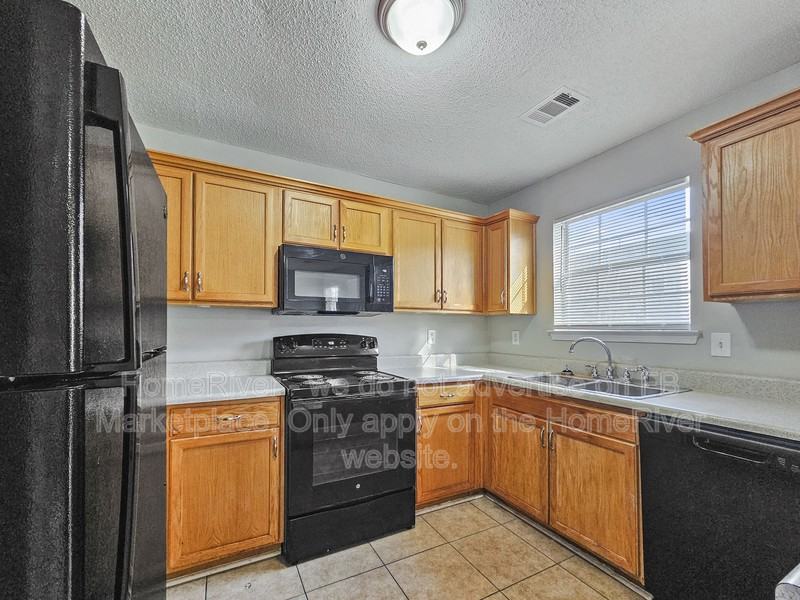 3335 Waggoner Ln - Photo 6 of 20