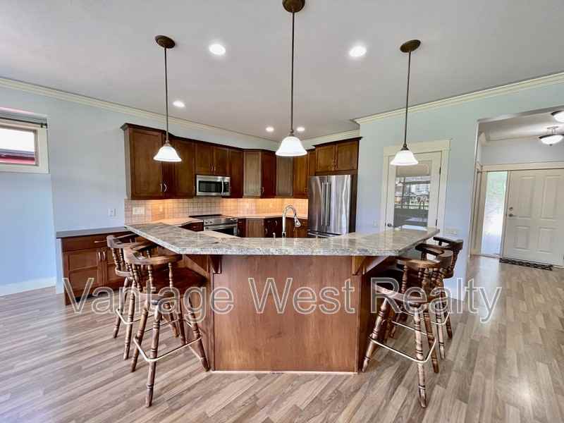 2298 Pine Vista Pl - Photo 2 of 48