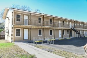 featured image of 1141 W Acacia Ave #8