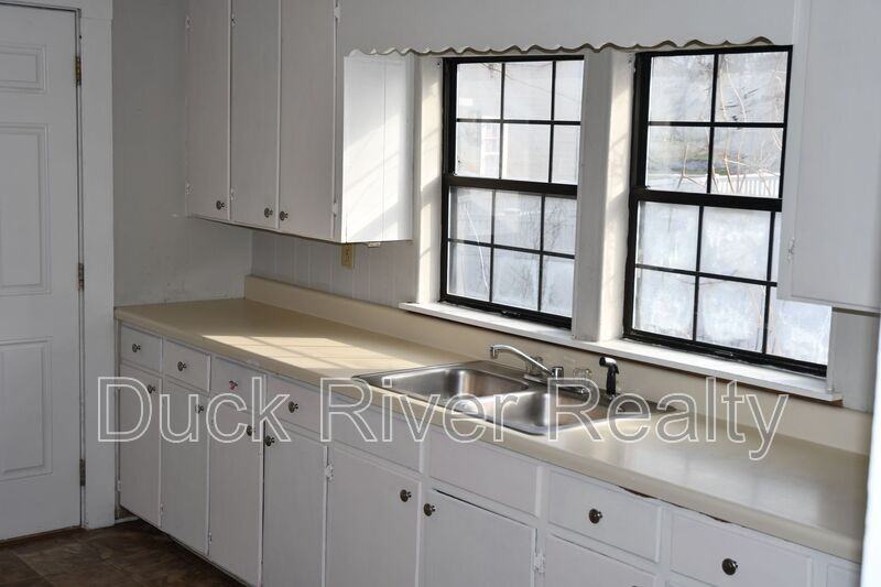 1419 - Photo 3 of 11