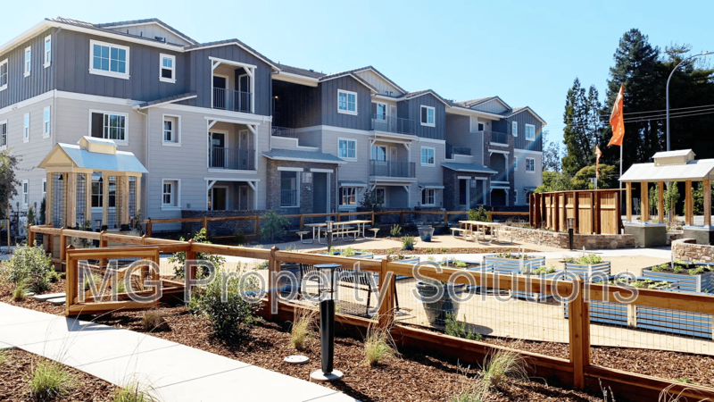 1412 Mauro Pietro Dr - Photo 2 of 12