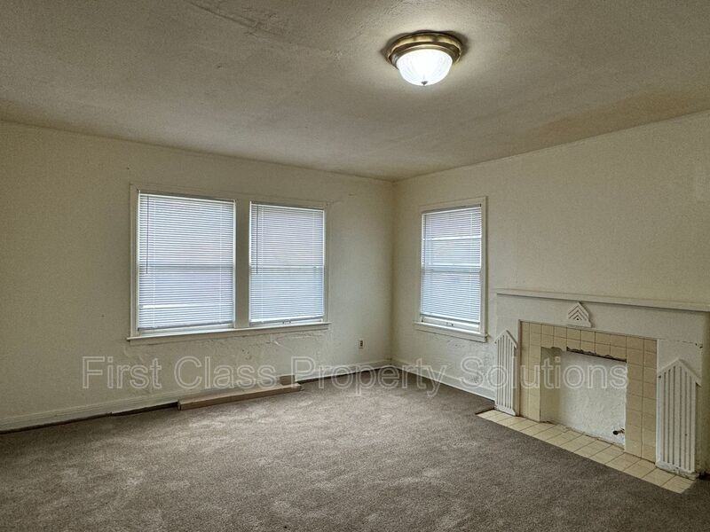 1904 Ne 25th St - Photo 7 of 23