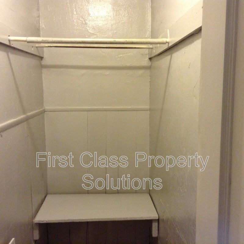 121 Nw 29th St #3-4 - Photo 6 of 9