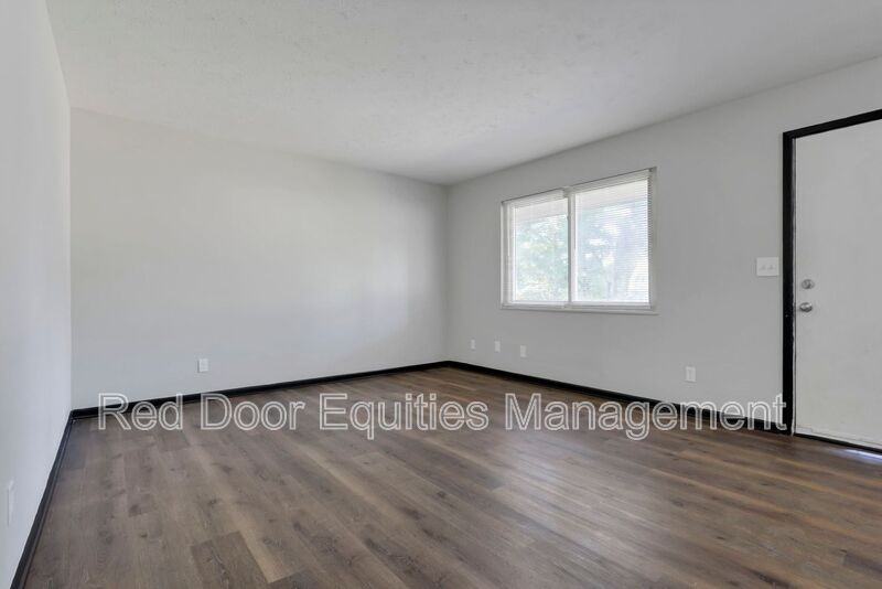 1442 Tiki Ln #2 - Photo 6 of 16