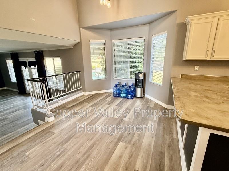 6536 W Briles Rd - Photo 6 of 24