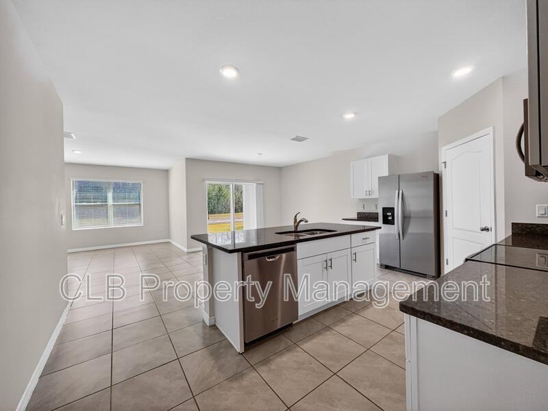 118 Birch Tree Pl - Photo 3 of 15