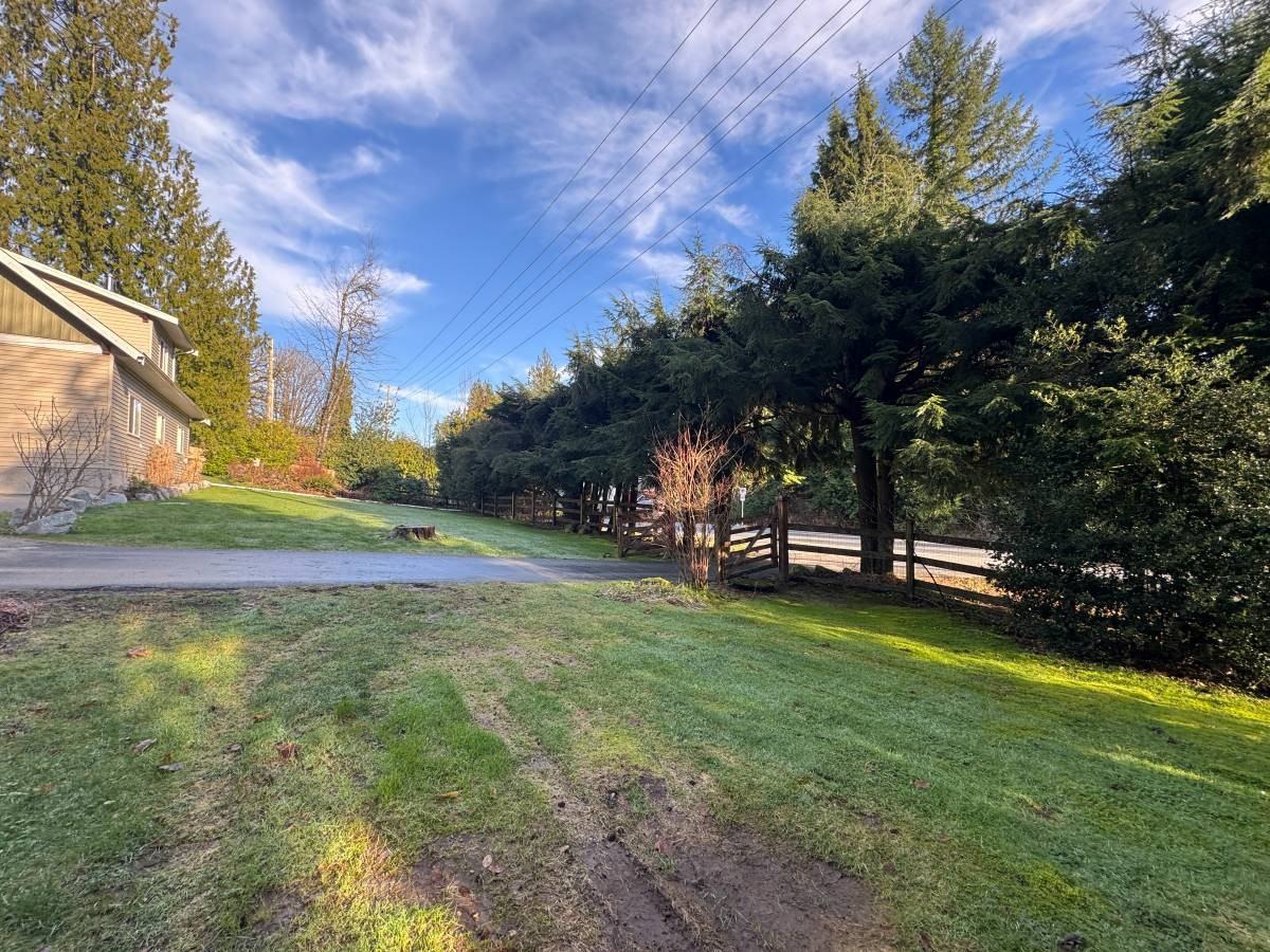 31173 Dewdney Trunk Road - Photo 6 of 23