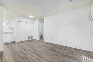 featured image of 1431 1431 - 1552 44th St SW