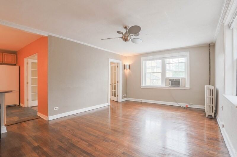 1446 N Gilpin St - Photo 4 of 23