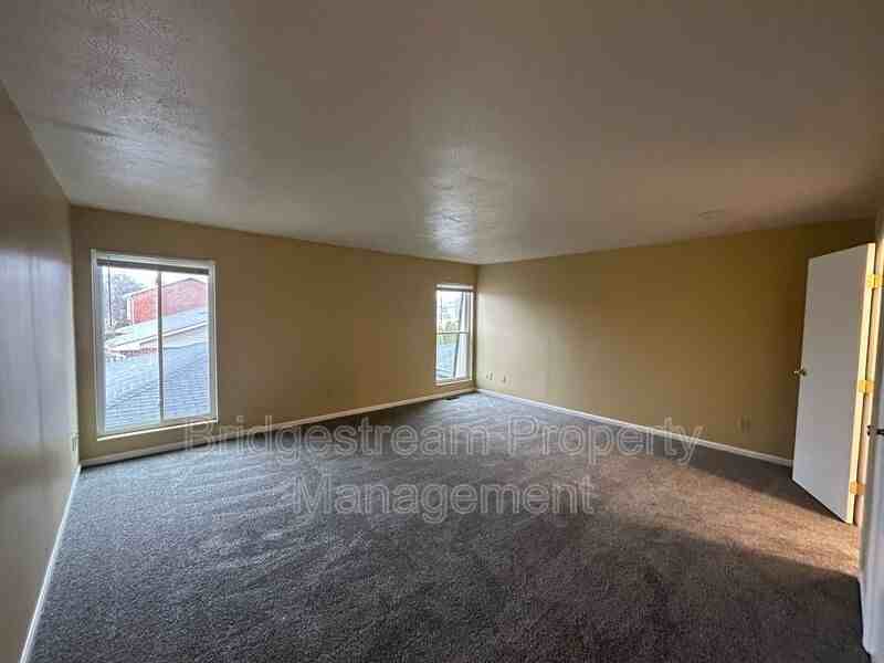 951 Taylorsview Dr - Photo 6 of 13