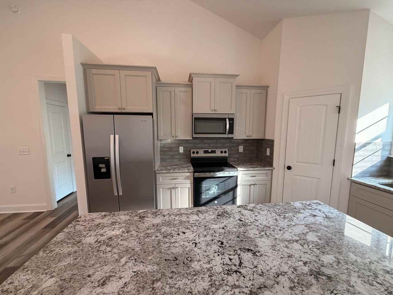 203 Simmons Lake Dr - Photo 6 of 22