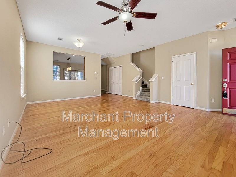 525 Fagin Cir - Photo 4 of 23