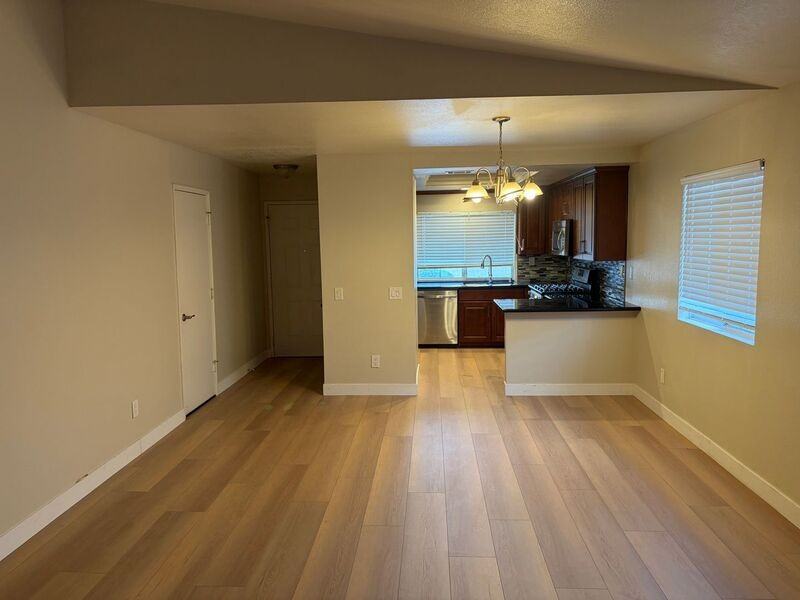 28138 Bavaria Dr - Photo 6 of 24