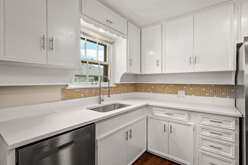 1747 Mariposa Dr - Photo 6 of 26