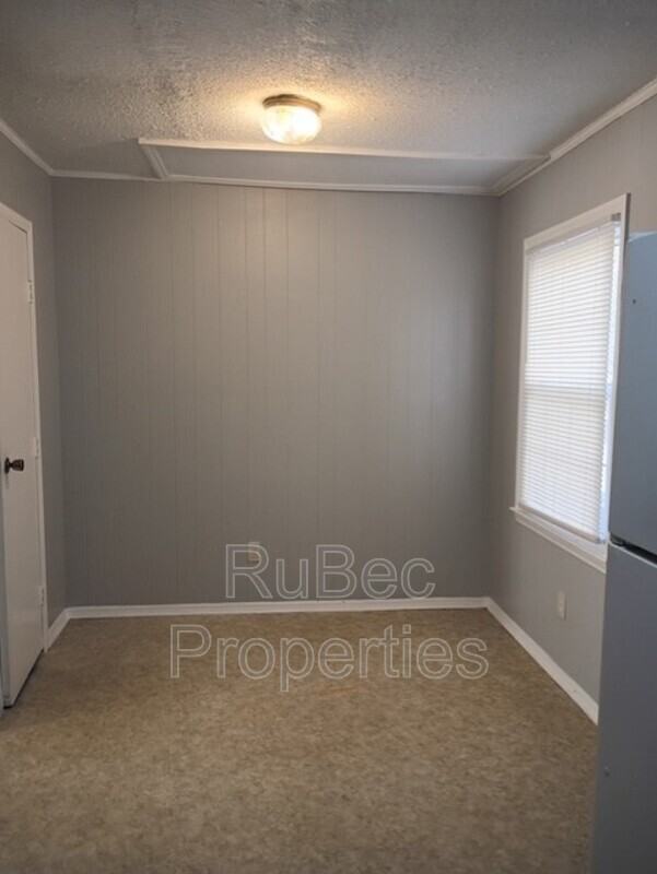 115 E Maine Ave - Photo 3 of 13