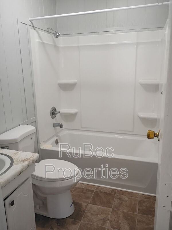 115 E Maine Ave - Photo 5 of 13