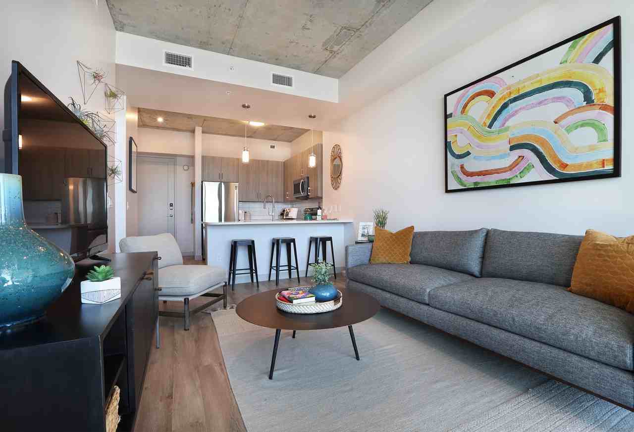 Liberty Sky - Photo 5 of 17