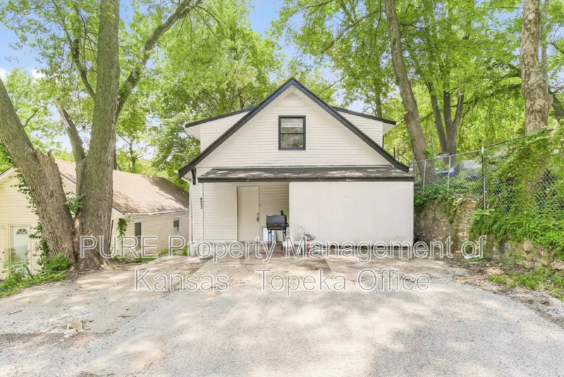 8842 E Lexington Ave - Photo 3 of 24