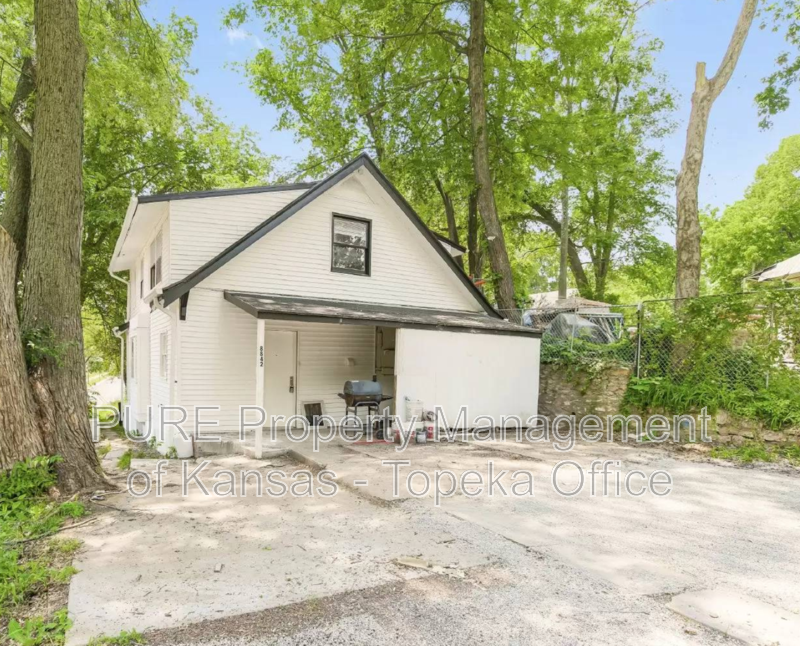 8842 E Lexington Ave - Photo 4 of 24