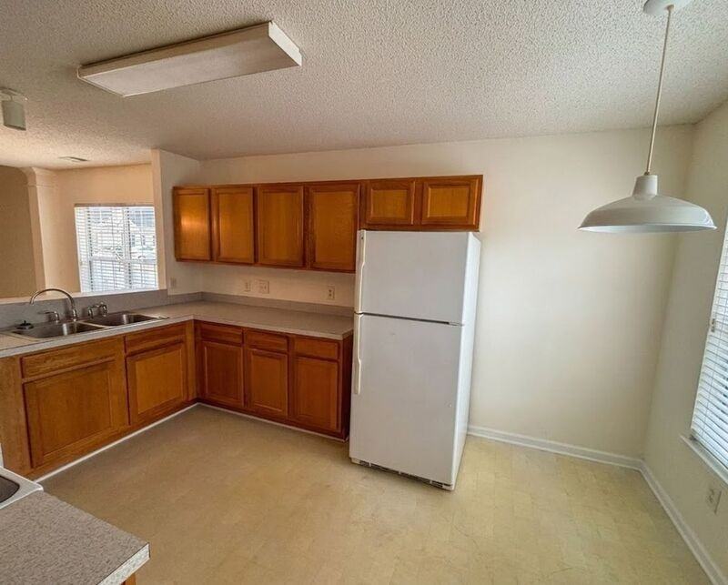 227 Hardee Ave - Photo 4 of 19