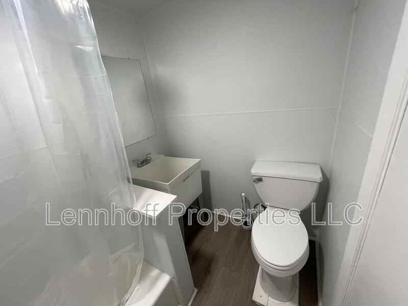 383 Haverhill St - Photo 4 of 4