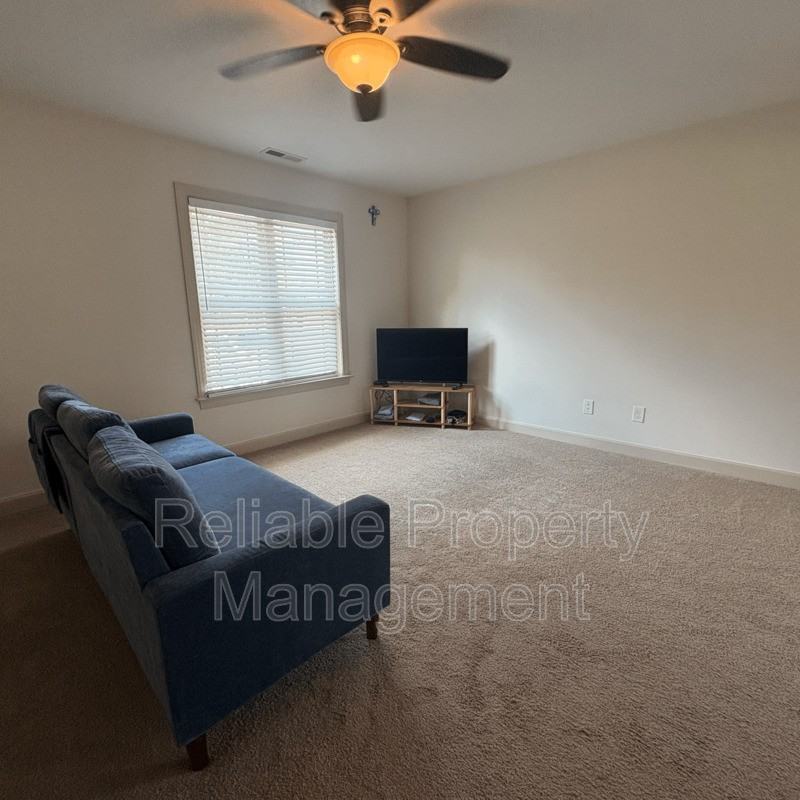 90 Young Rd - Photo 3 of 9