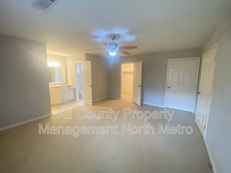 787 Faye Dr Nw - Photo 7 of 13