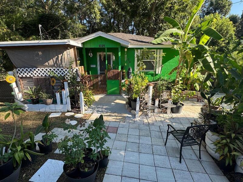 1612 Pepper Dr - Photo 3 of 18