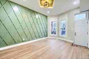 319 S Mount St - Photo 1 of 1