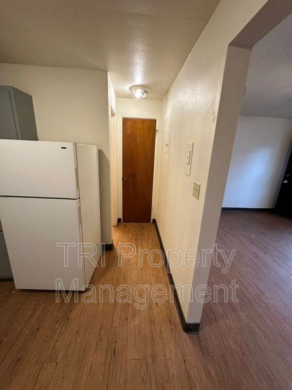 2019 4th Ave - Photo 6 of 7