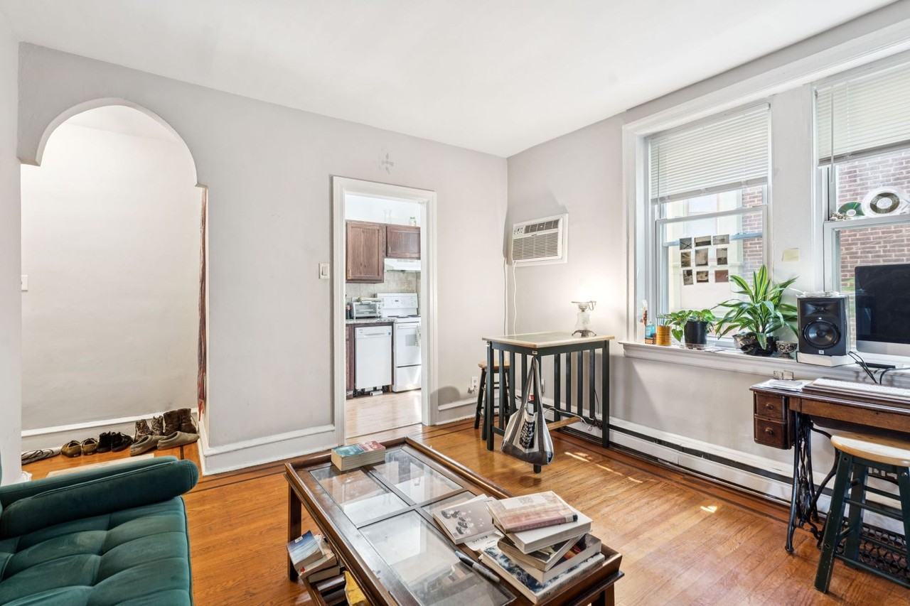 4537 Osage Avenue - Photo 4 of 15