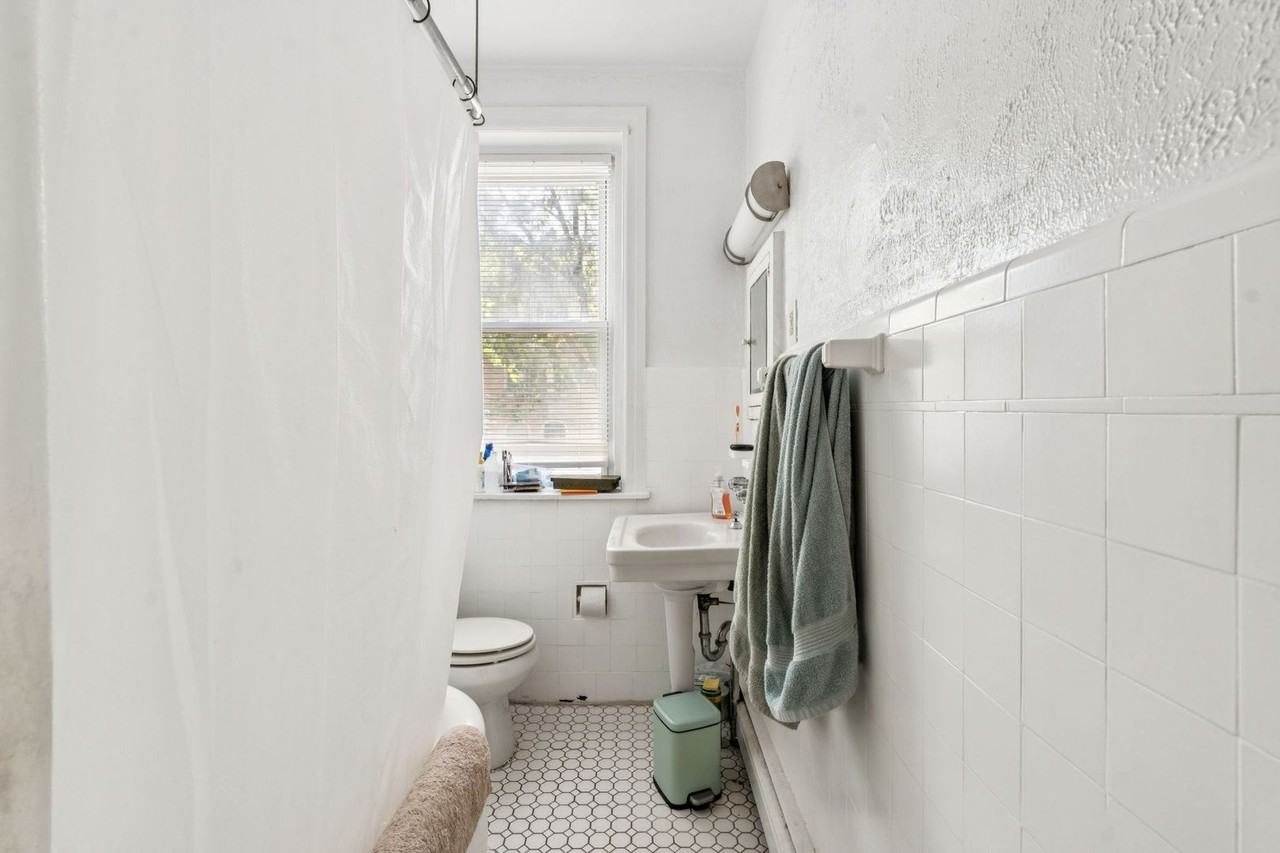 4537 Osage Avenue - Photo 5 of 15