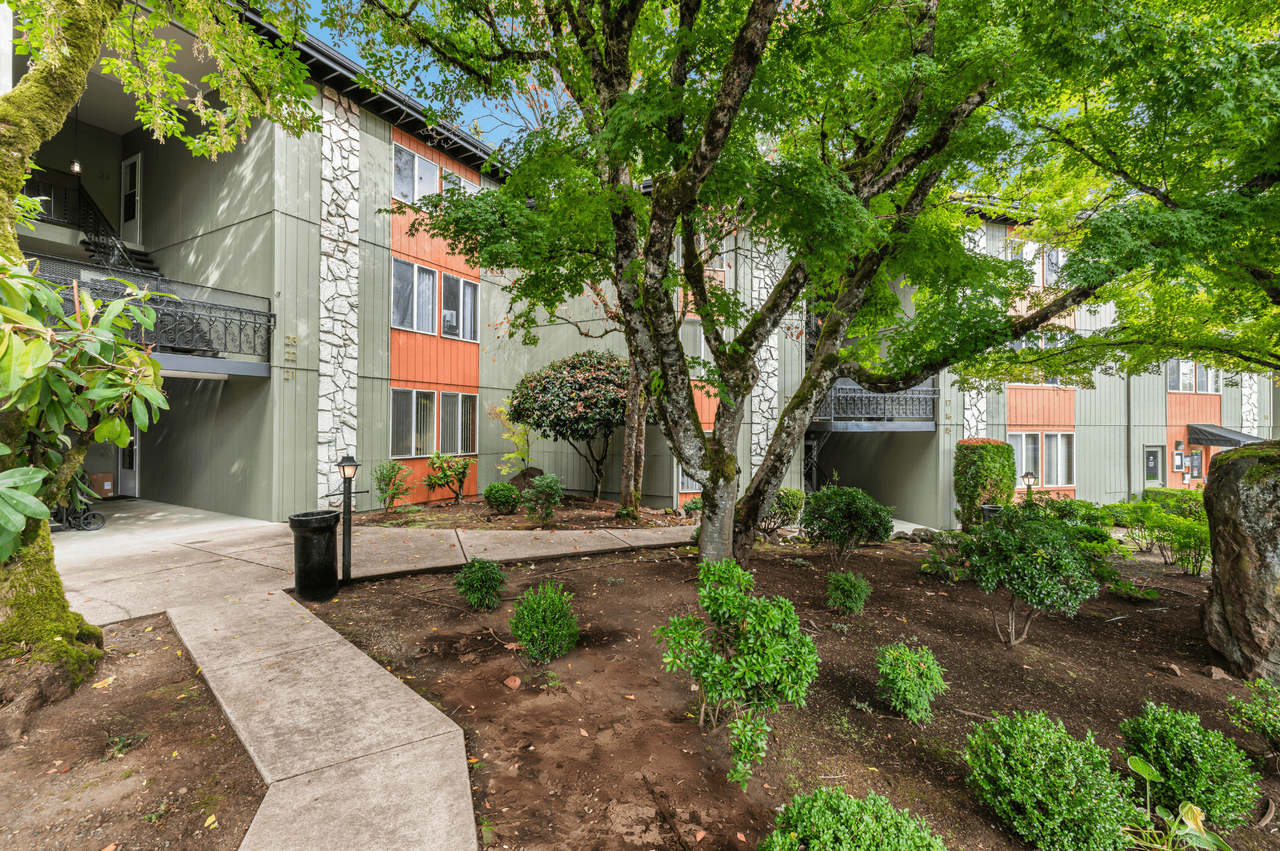 River Cliff Apartments - Photo 3 of 35