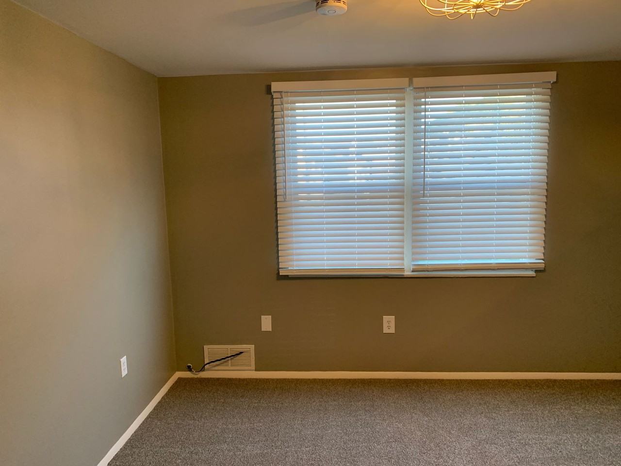 2630 Edwards Way - Photo 6 of 25