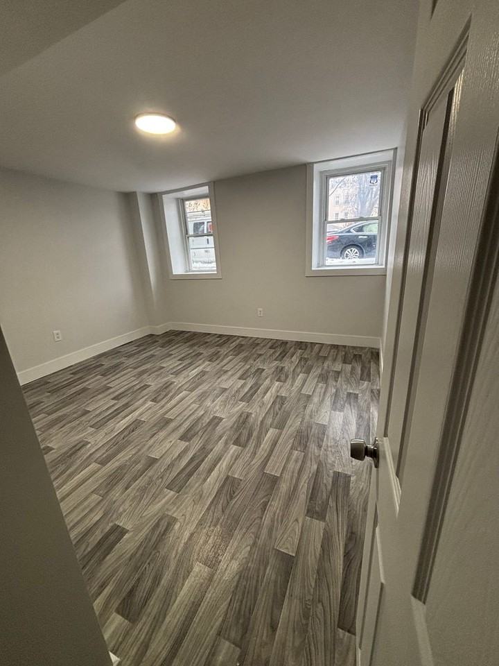 57 Thompson Street - Photo 5 of 18