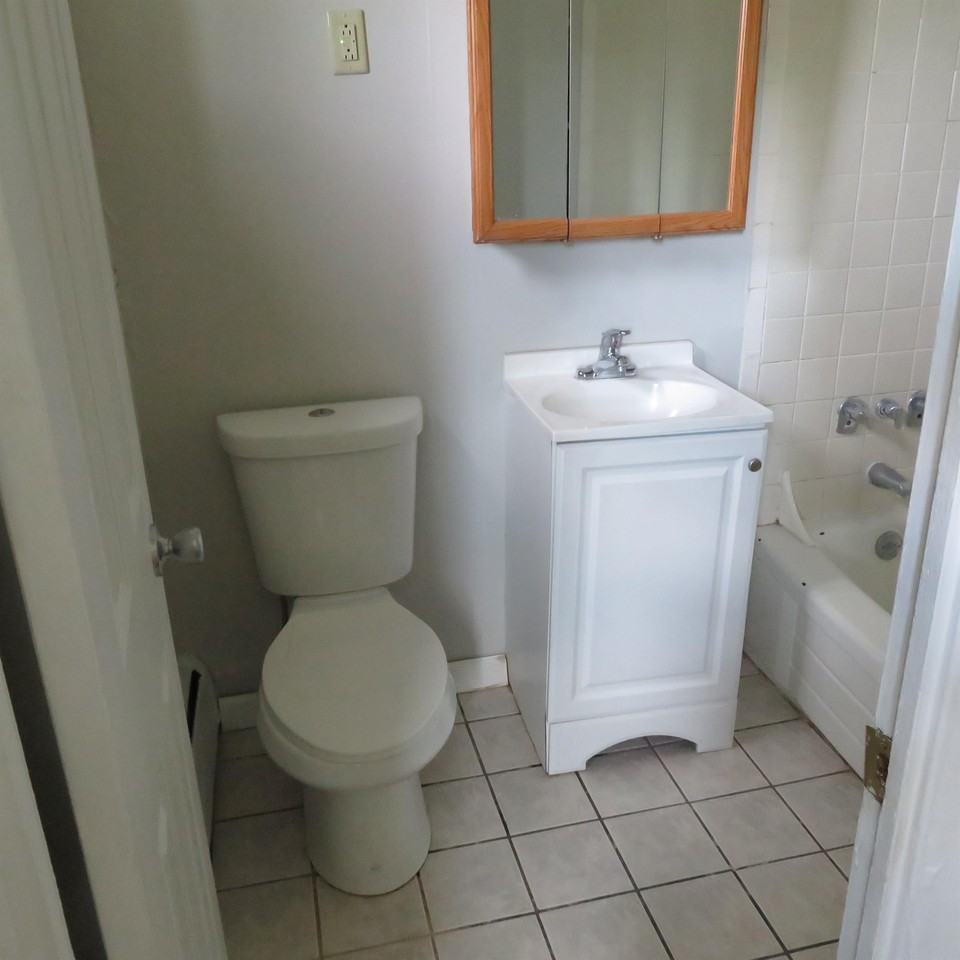 BRITTANY APTS -- 042 - Photo 7 of 17