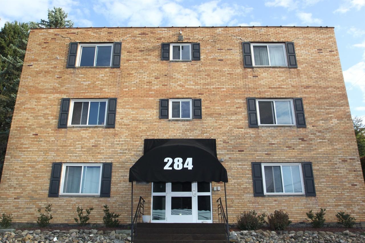 BRITTANY APTS -- 042 - Photo 2 of 15