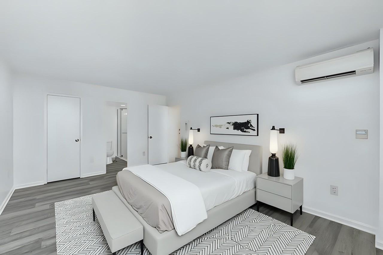 Landmark Towers - Photo 4 of 50